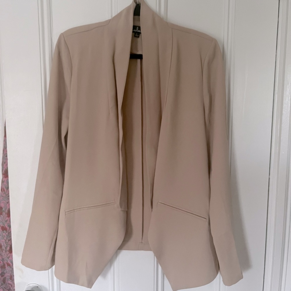 Lulu's Casual blazer